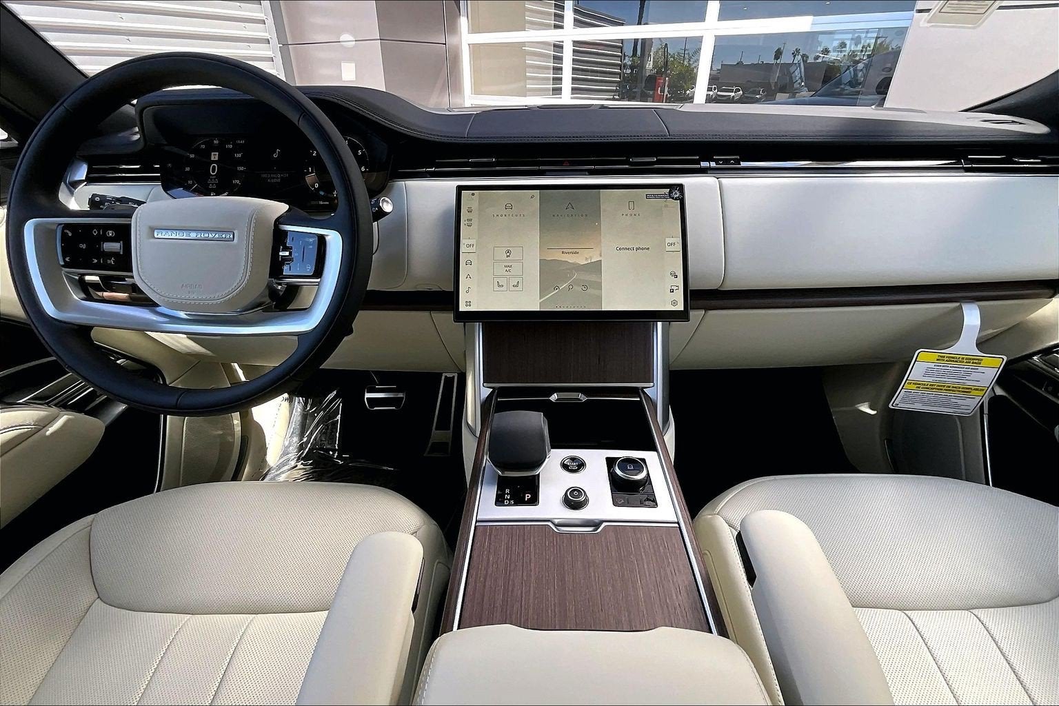 2027 Land Rover Range Rover SE LWB