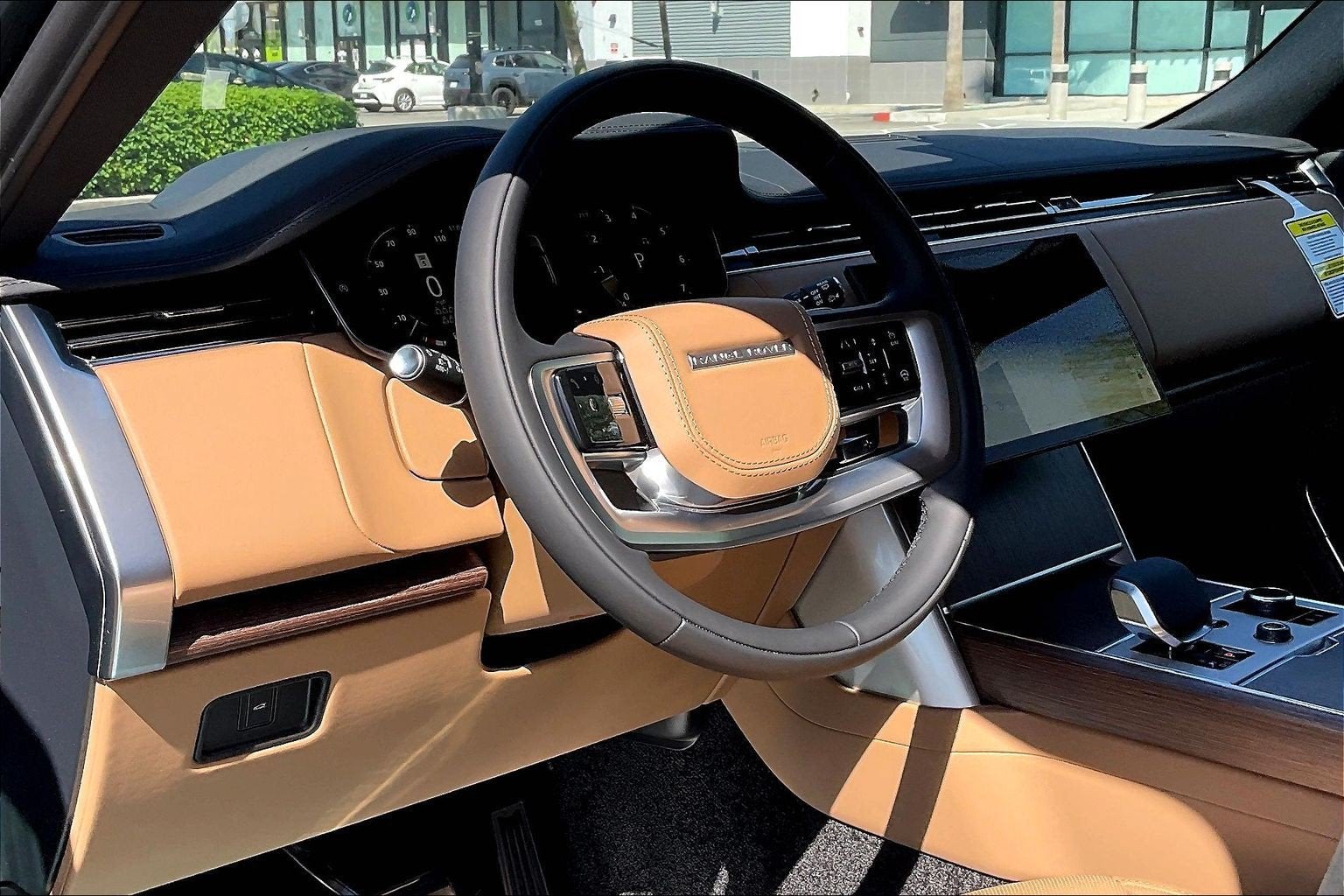 2027 Land Rover Range Rover SE LWB