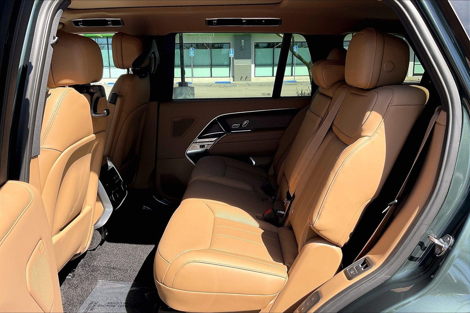 2027 Land Rover Range Rover SE LWB