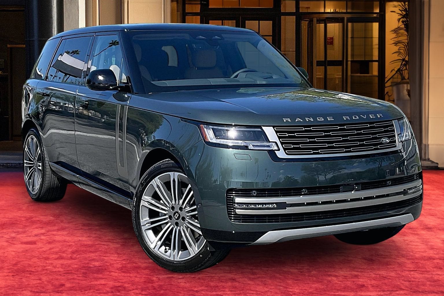 2027 Land Rover Range Rover SE LWB