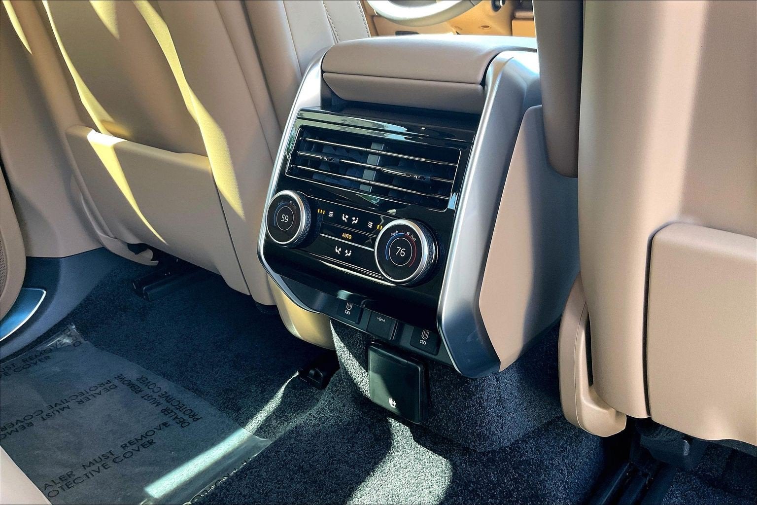 2027 Land Rover Range Rover SE LWB