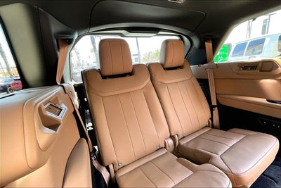 2026 Land Rover Range Rover SE LWB