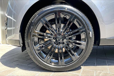 2026 Land Rover Range Rover SE LWB