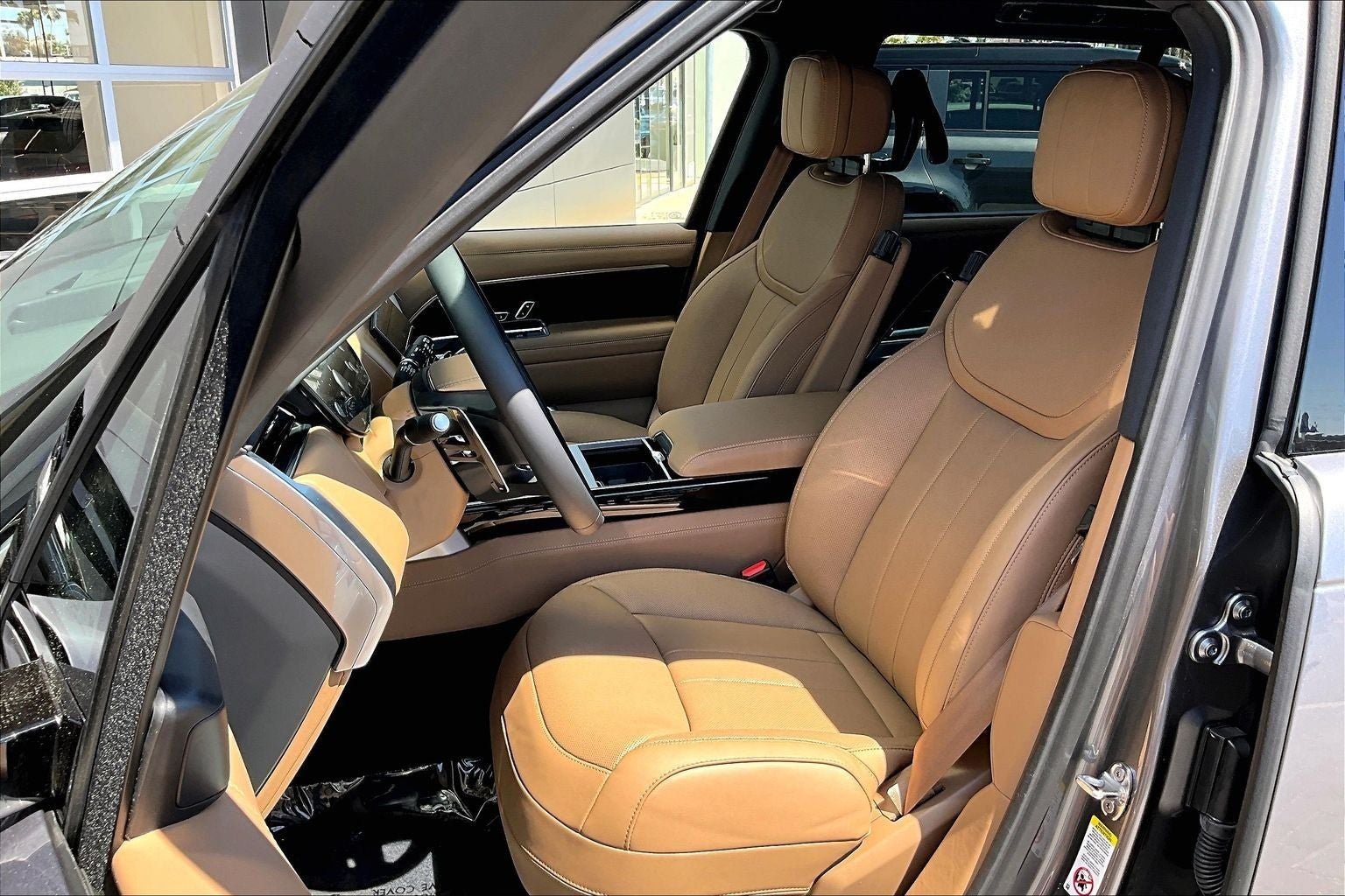 2026 Land Rover Range Rover SE LWB