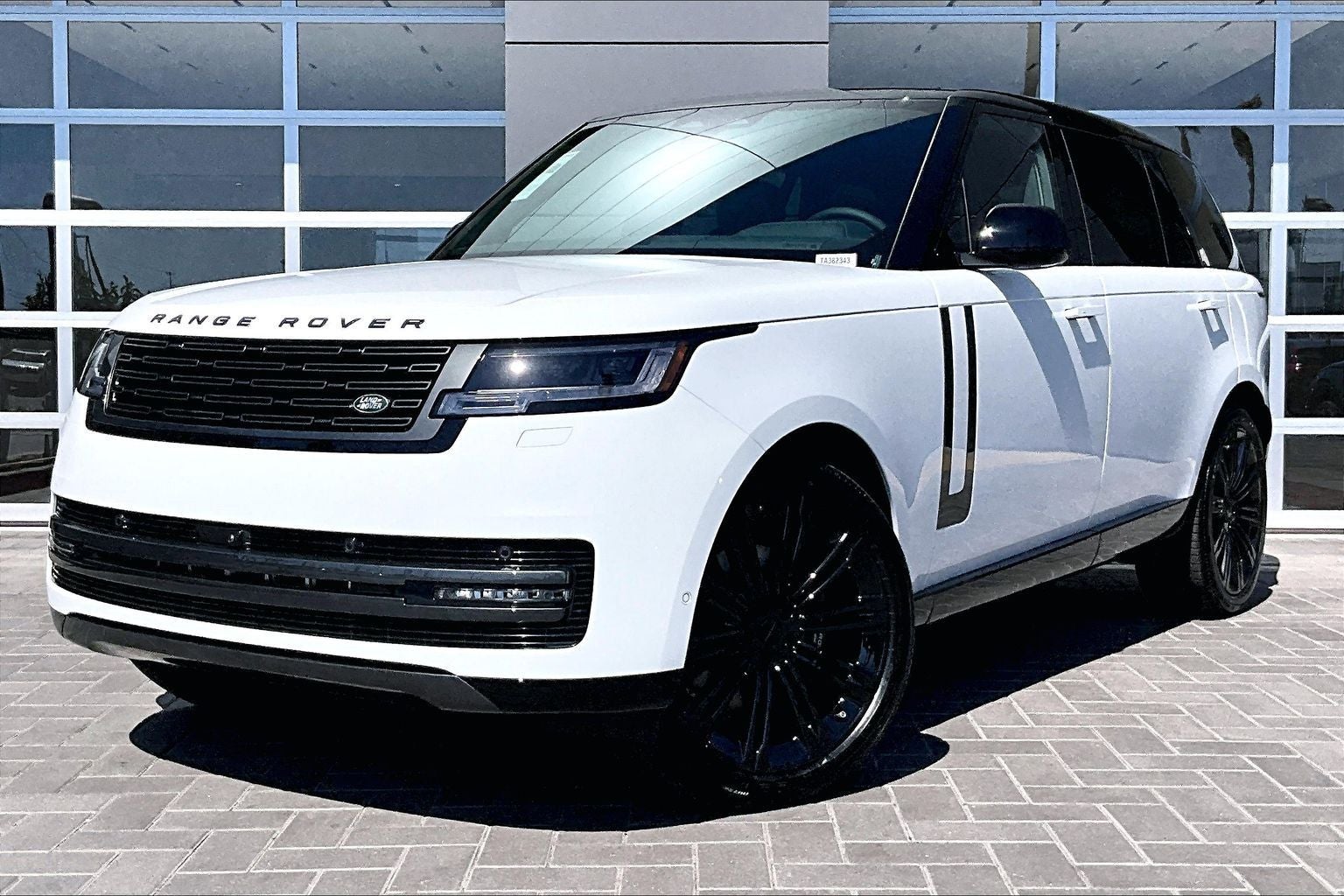 2026 Land Rover Range Rover SE LWB