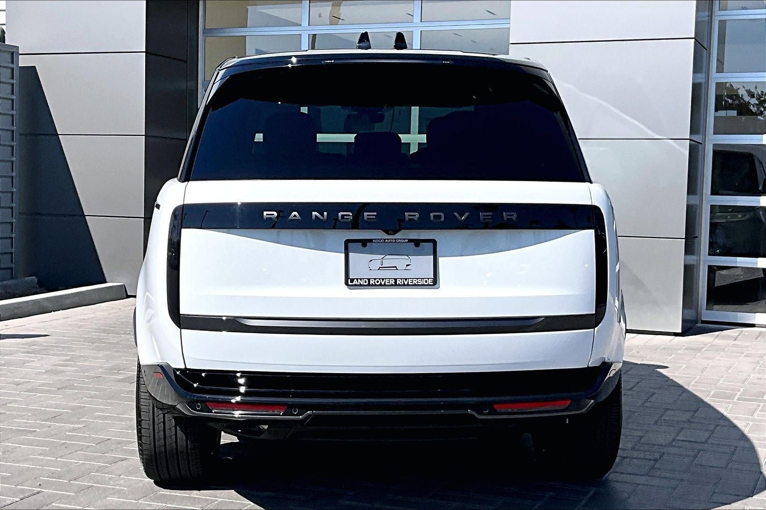 2026 Land Rover Range Rover SE LWB