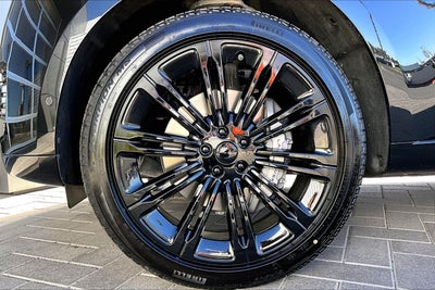 2026 Land Rover Range Rover SE LWB