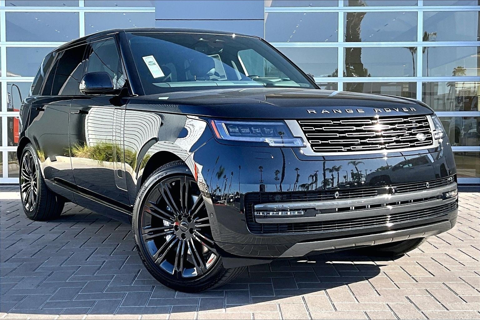 2026 Land Rover Range Rover SE LWB