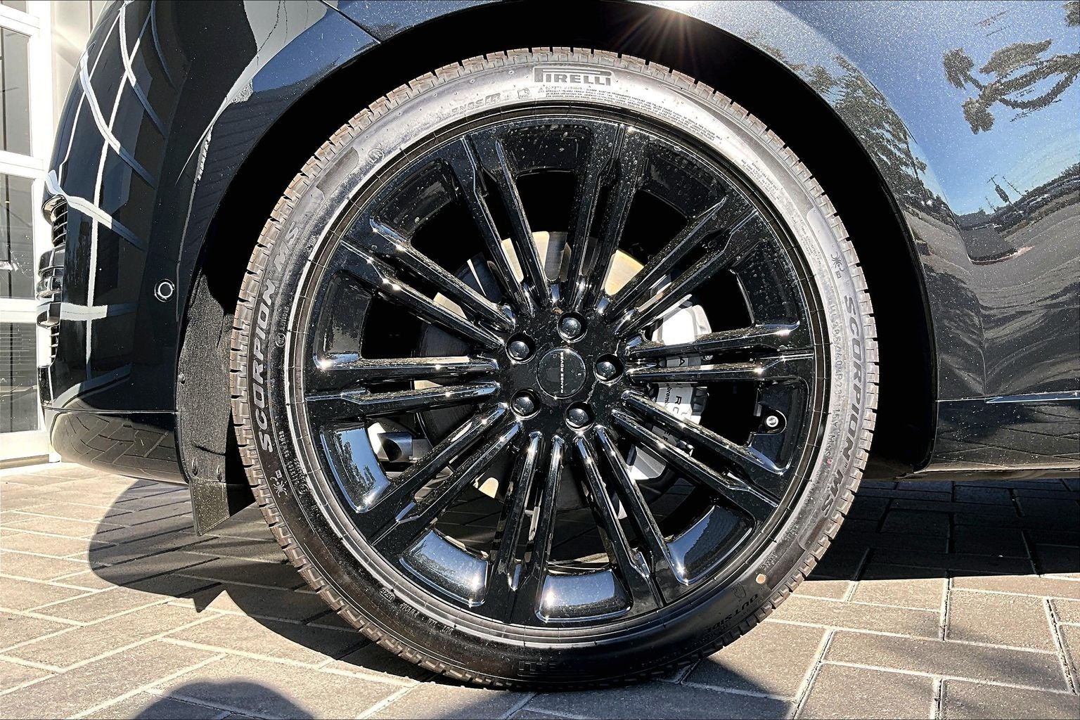2026 Land Rover Range Rover SE LWB