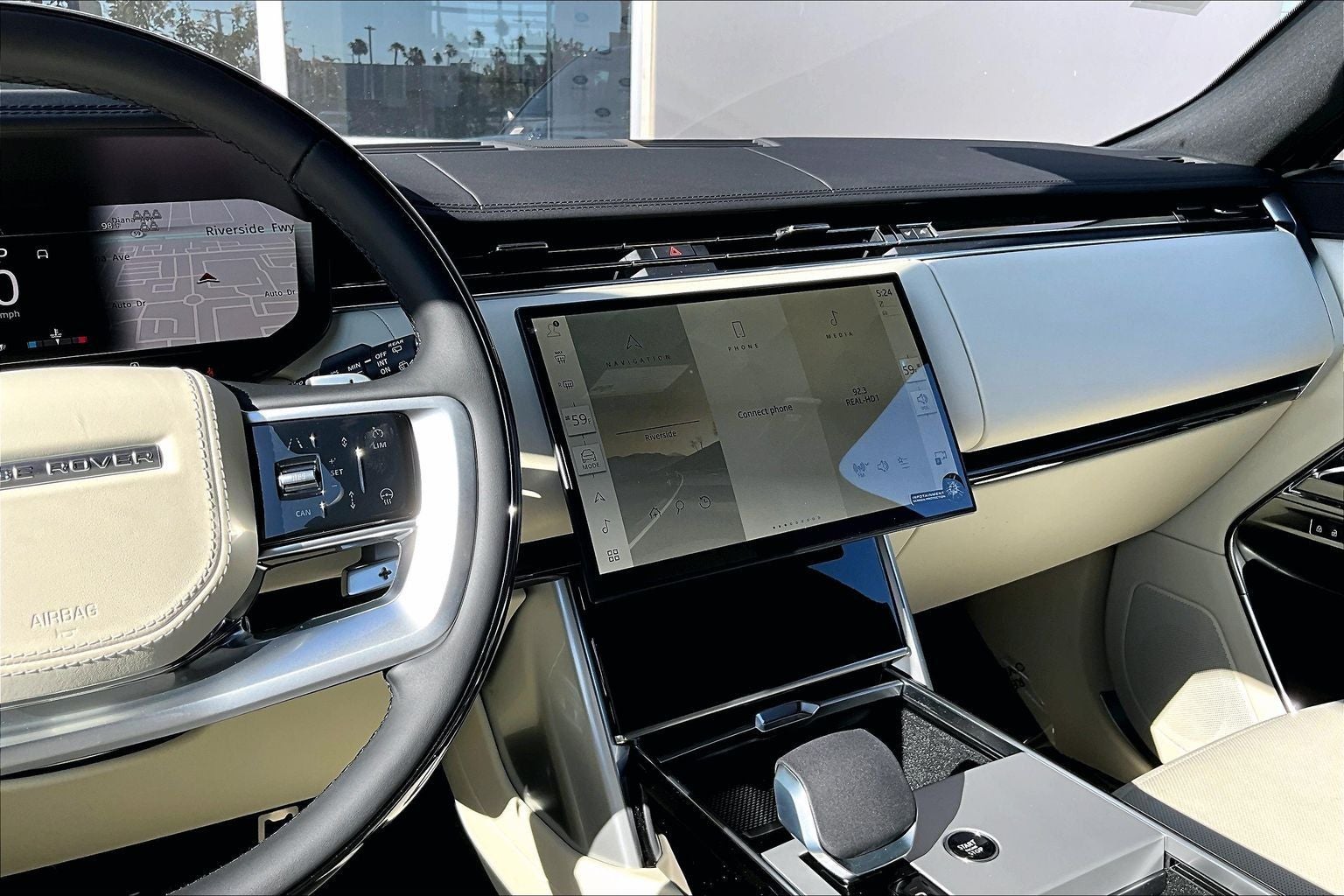 2026 Land Rover Range Rover SE LWB