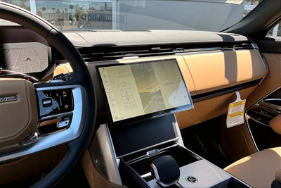 2026 Land Rover Range Rover SE LWB