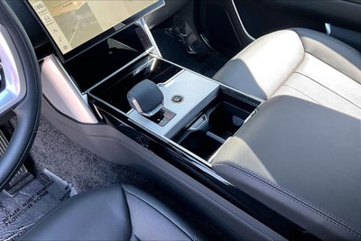 2026 Land Rover Range Rover SE LWB