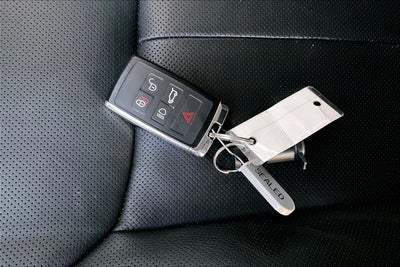 2023 Land Rover Range Rover SE LWB