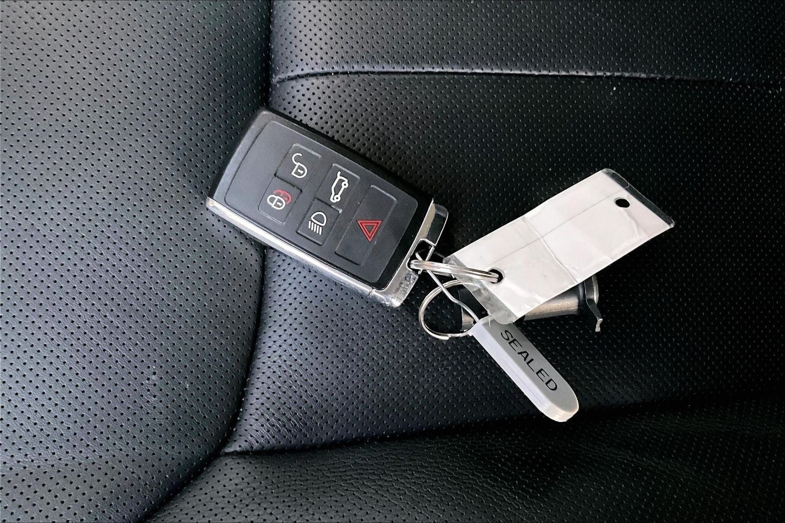 2023 Land Rover Range Rover SE LWB