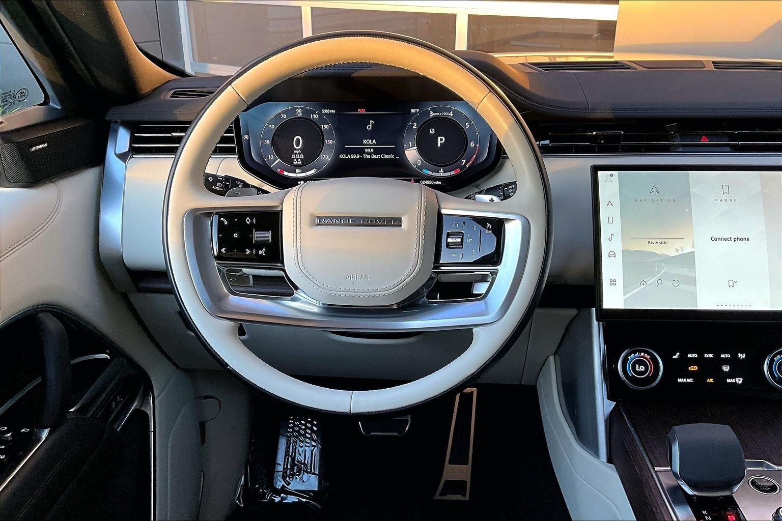 2023 Land Rover Range Rover SE LWB