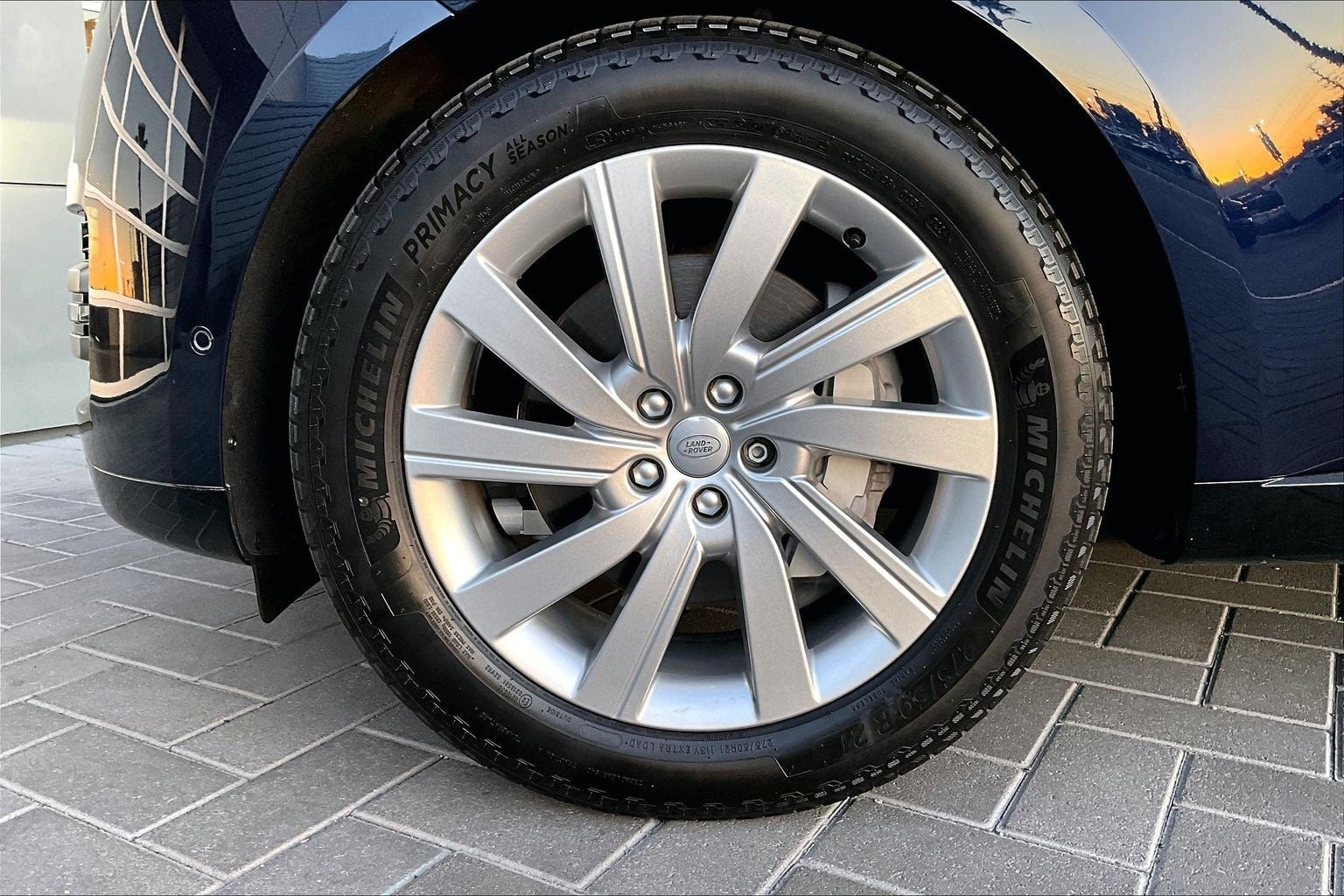 2023 Land Rover Range Rover SE LWB