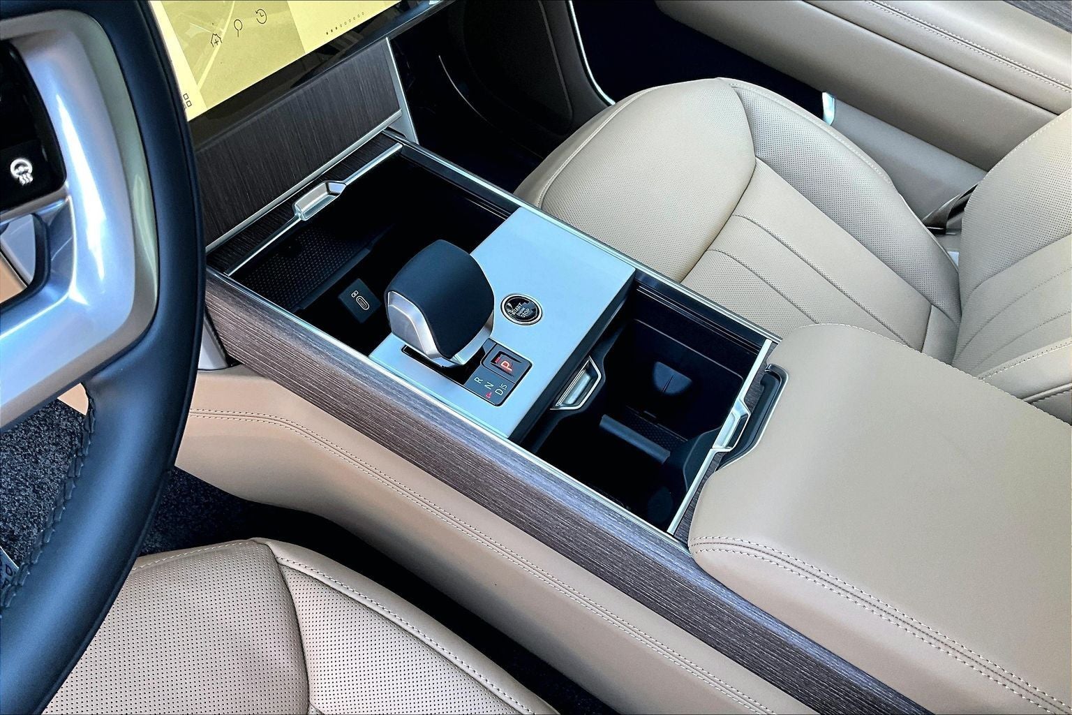 2026 Land Rover Range Rover SE LWB