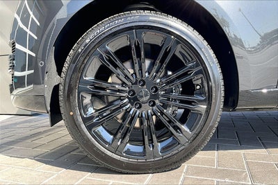 2026 Land Rover Range Rover SE LWB