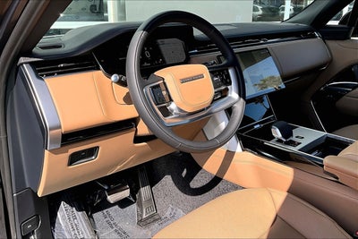 2026 Land Rover Range Rover SE LWB