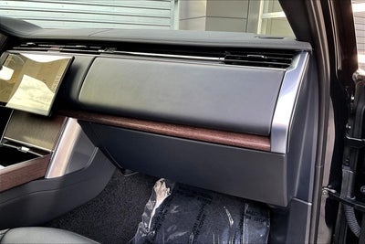 2025 Land Rover Range Rover SE LWB