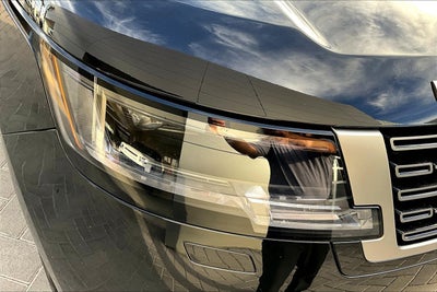 2025 Land Rover Range Rover SE LWB