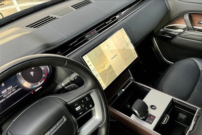 2025 Land Rover Range Rover SE LWB