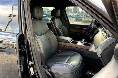 2025 Land Rover Range Rover SE LWB