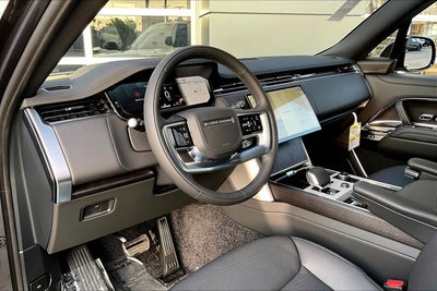 2027 Land Rover Range Rover SE LWB
