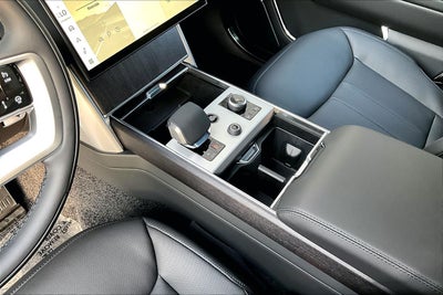 2027 Land Rover Range Rover SE LWB