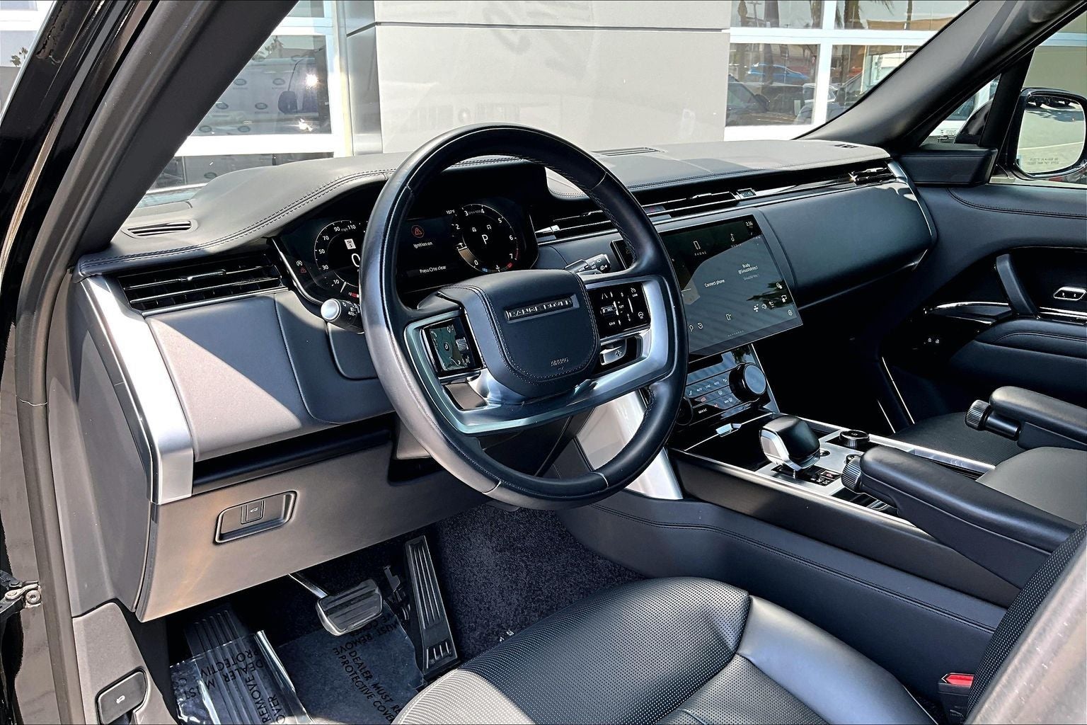 2023 Land Rover Range Rover SV