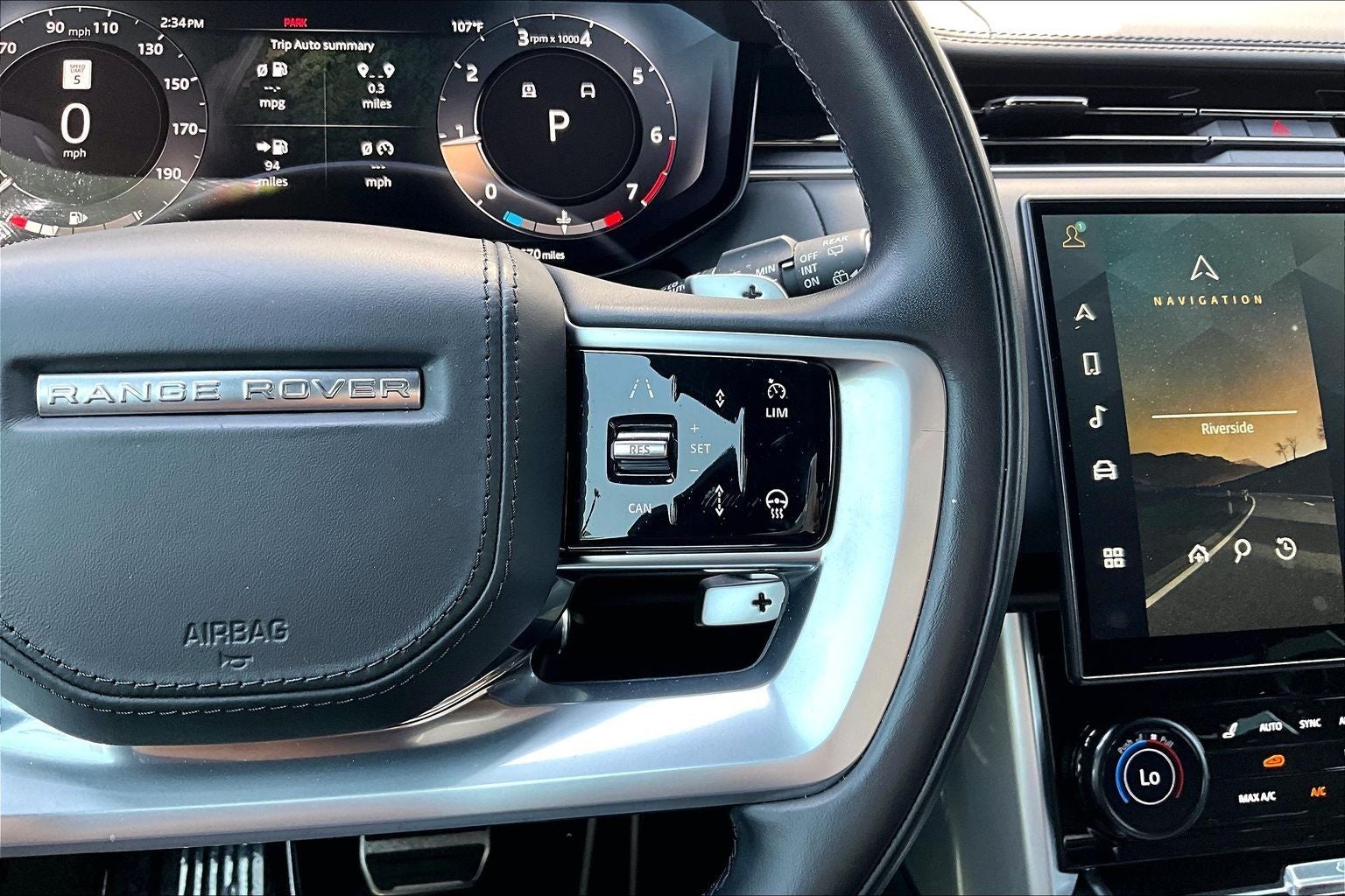 2023 Land Rover Range Rover SV