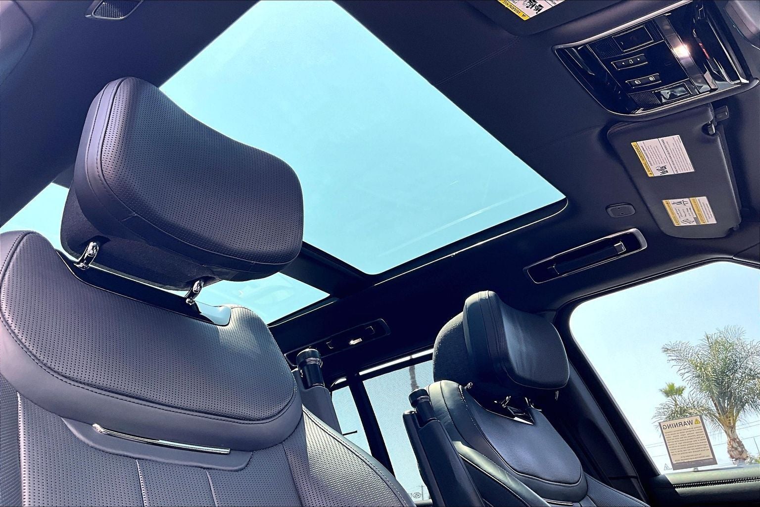2023 Land Rover Range Rover SV