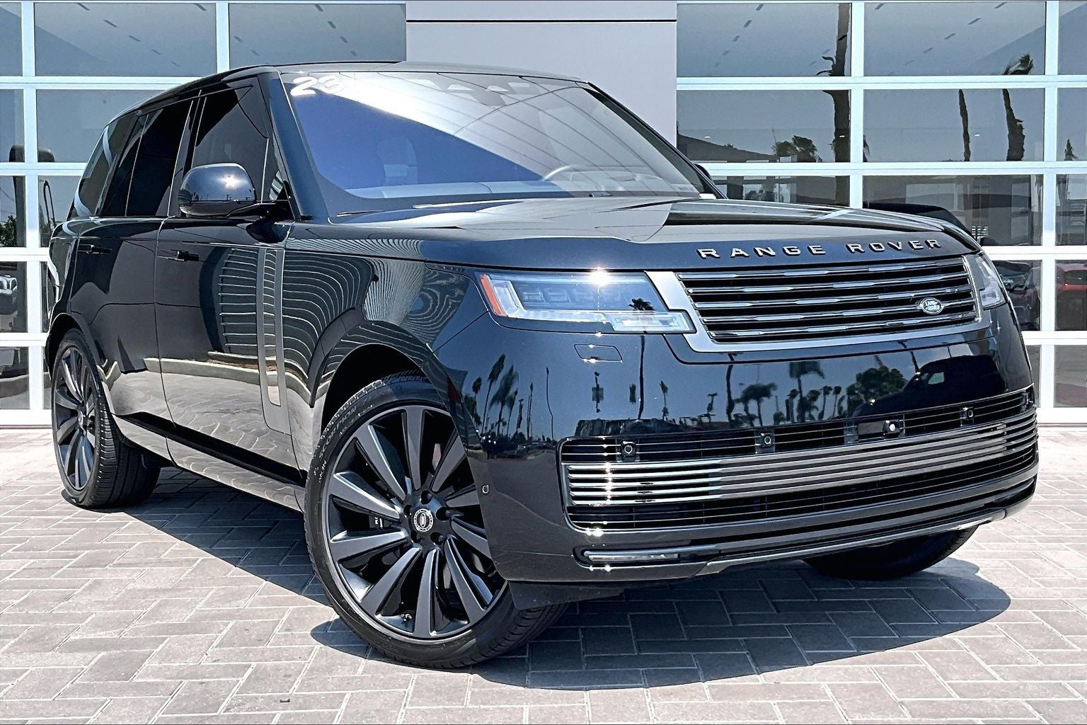 2023 Land Rover Range Rover SV