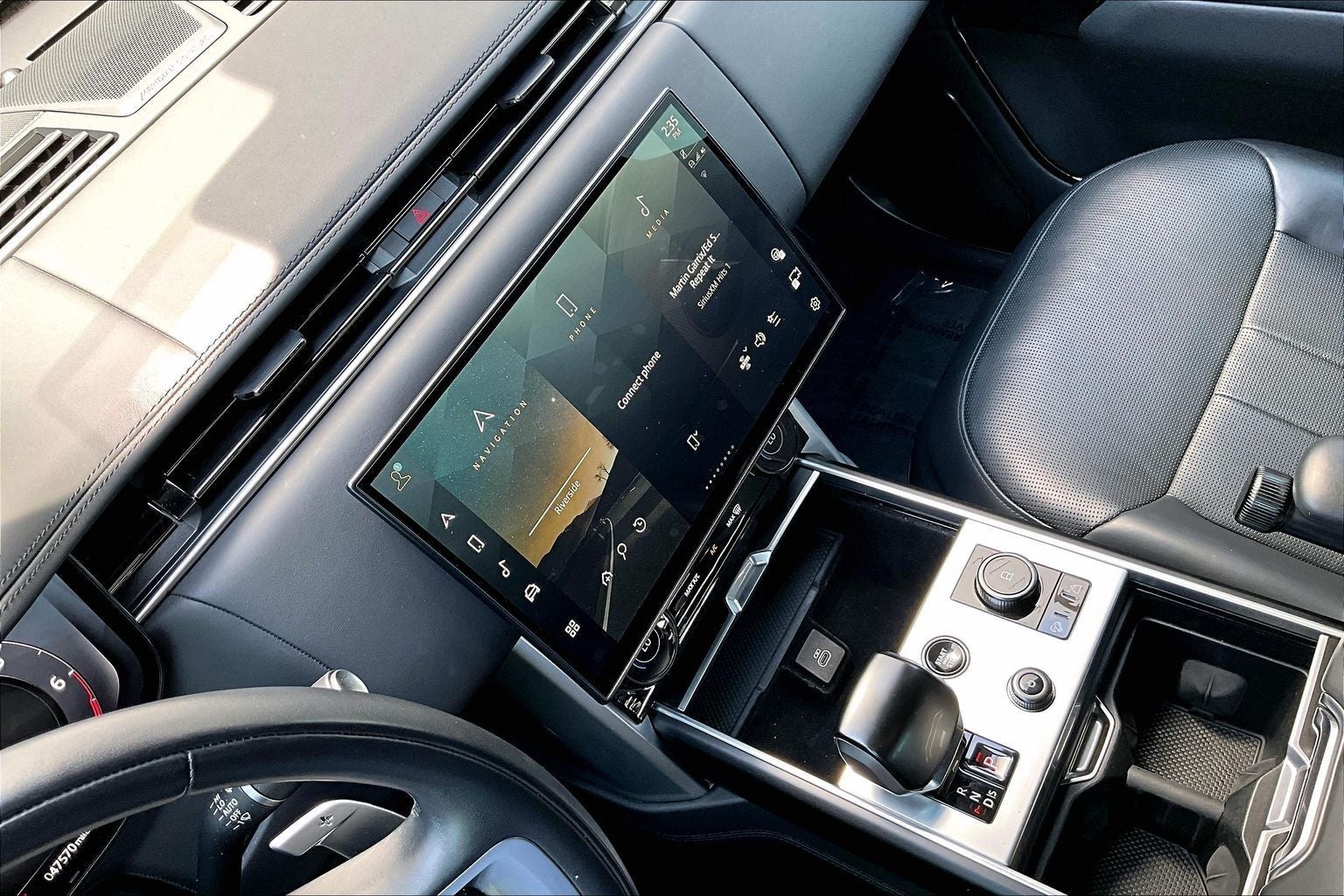 2023 Land Rover Range Rover SV