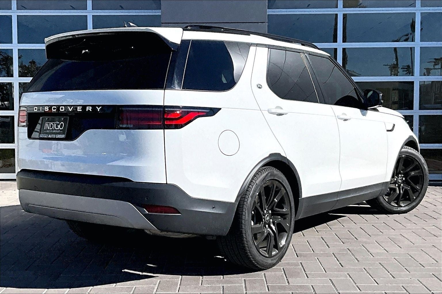 2024 Land Rover Discovery S