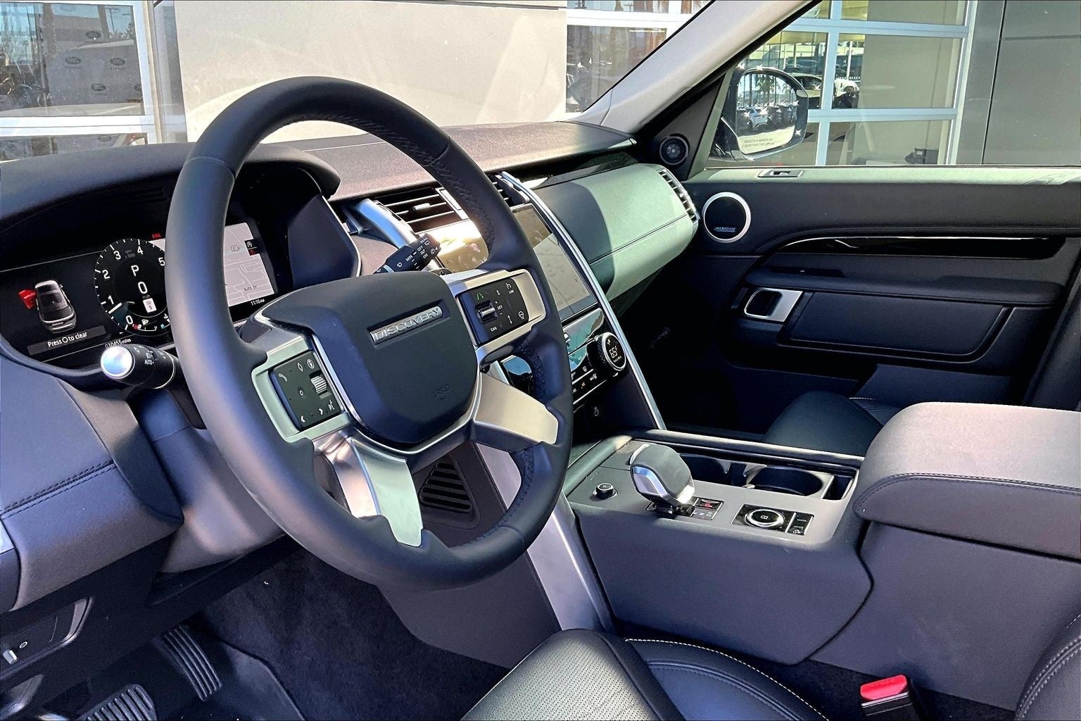 2024 Land Rover Discovery S