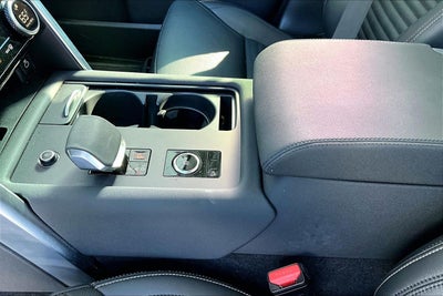 2024 Land Rover Discovery S