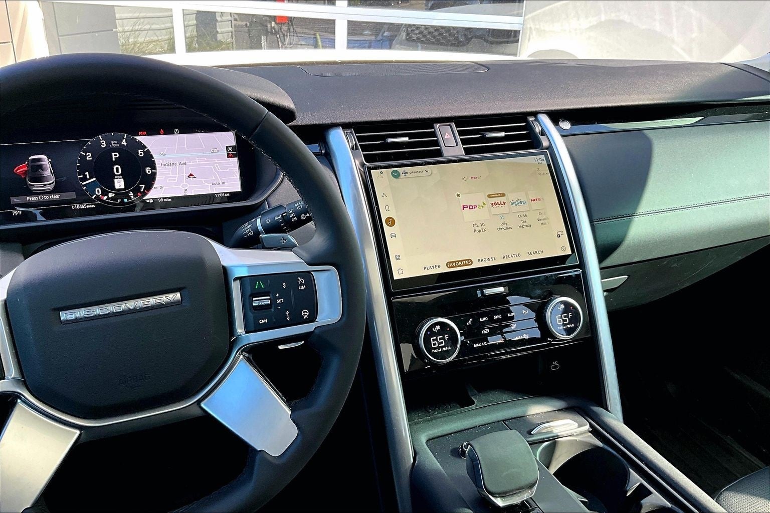 2024 Land Rover Discovery S