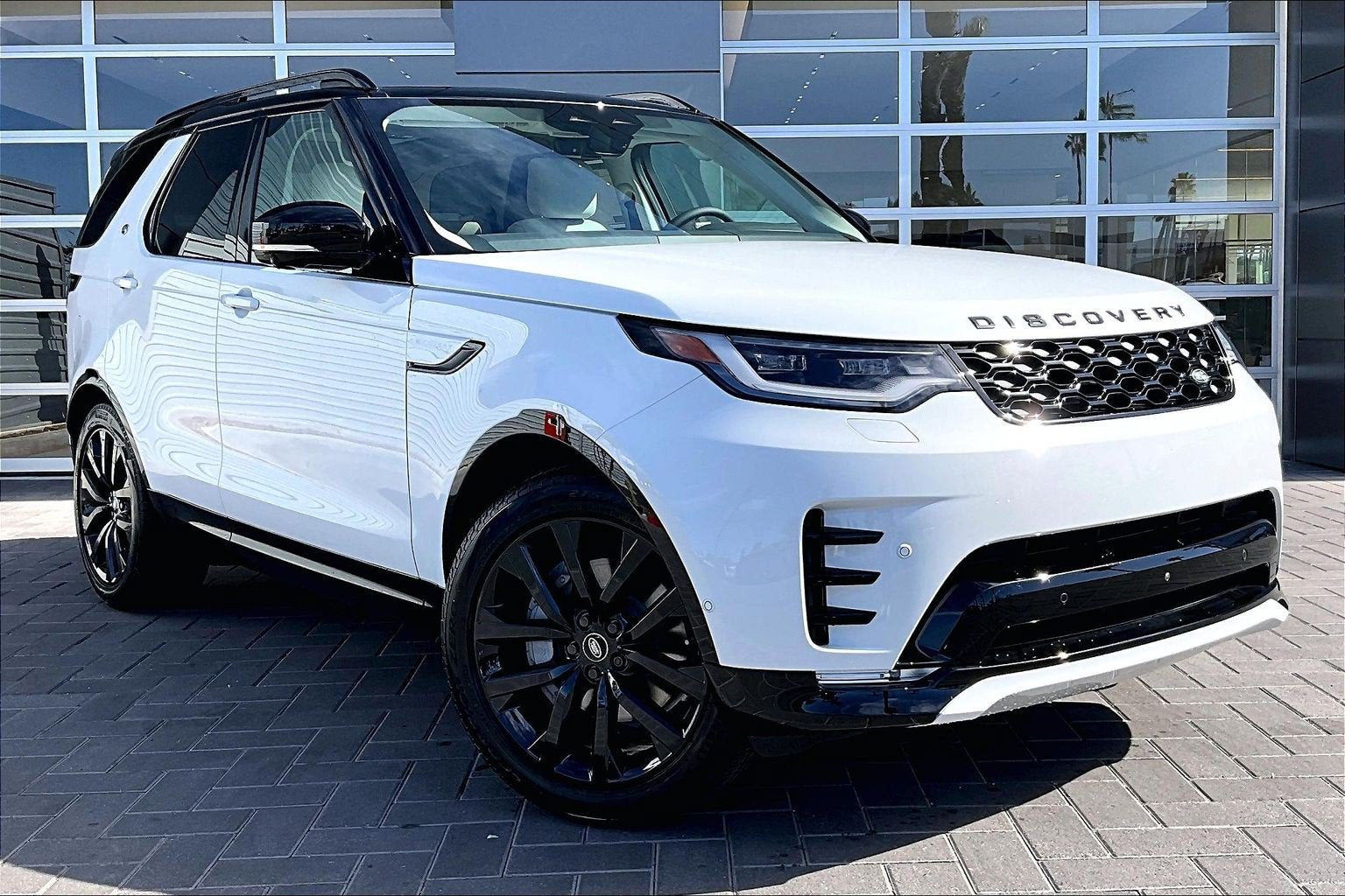 2026 Land Rover Discovery Dynamic SE