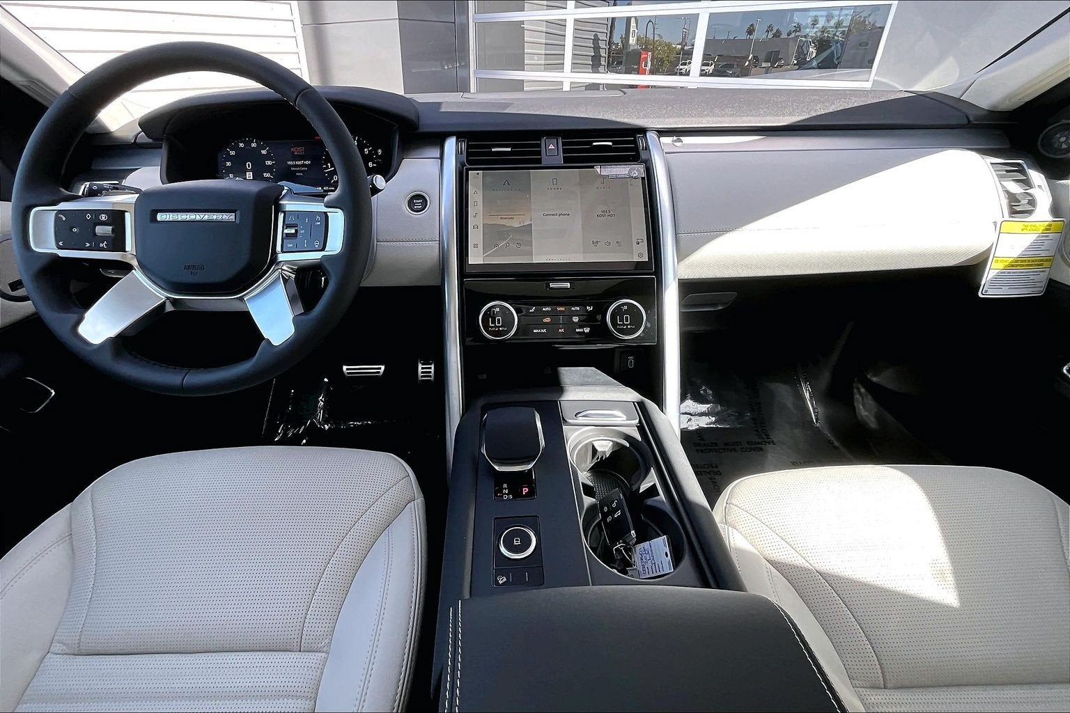 2026 Land Rover Discovery Dynamic SE