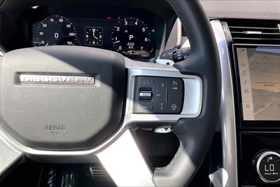 2025 Land Rover Discovery Dynamic SE