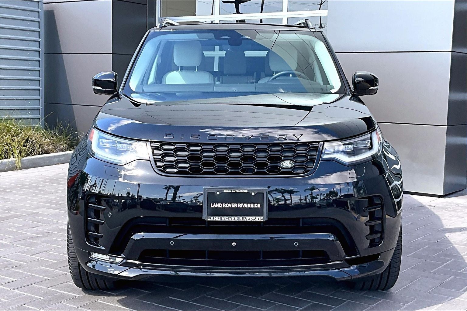 2025 Land Rover Discovery Dynamic SE