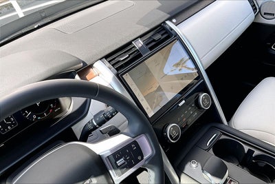 2025 Land Rover Discovery Dynamic SE