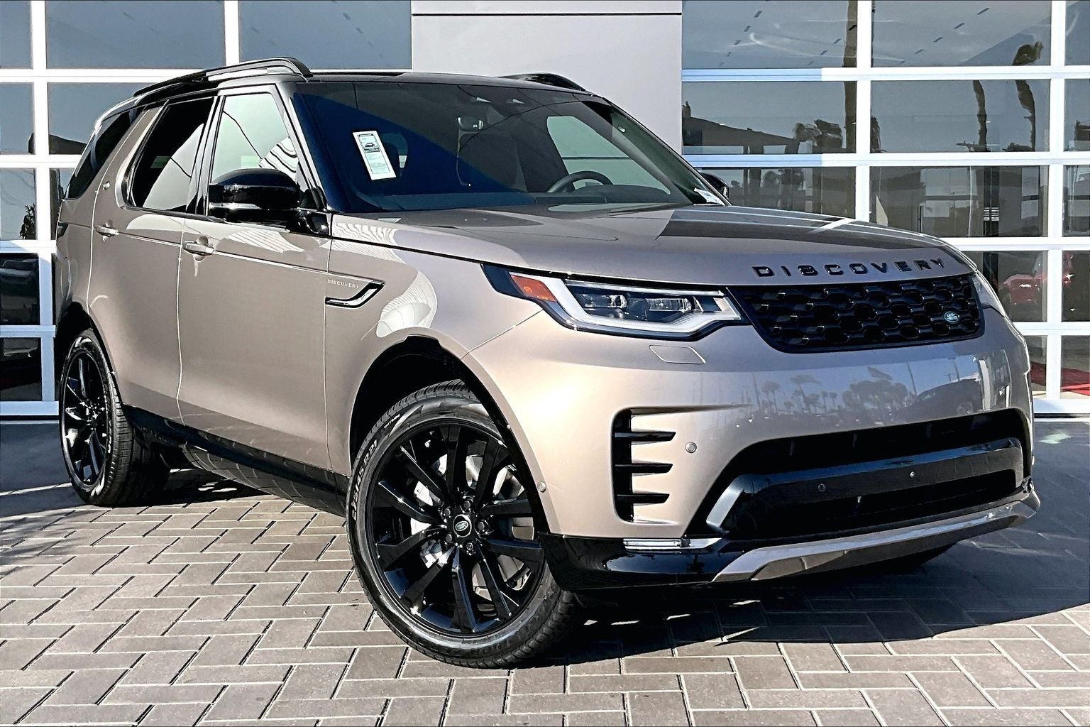 2026 Land Rover Discovery Dynamic SE