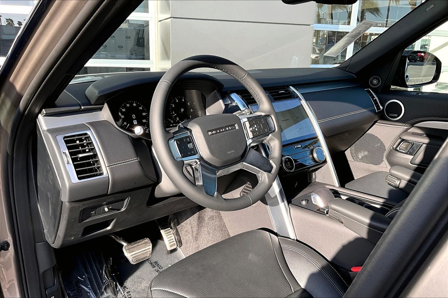 2026 Land Rover Discovery Dynamic SE