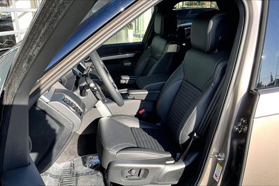 2026 Land Rover Discovery Dynamic SE