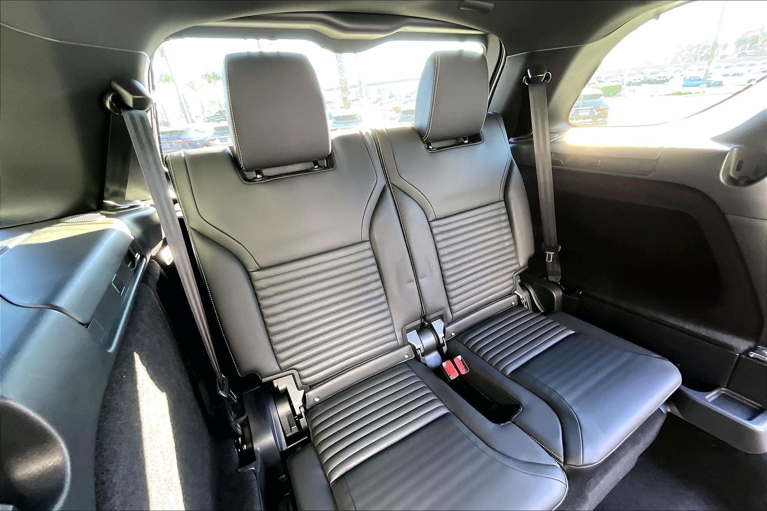 2026 Land Rover Discovery Dynamic SE