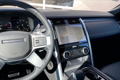 2026 Land Rover Discovery Dynamic SE