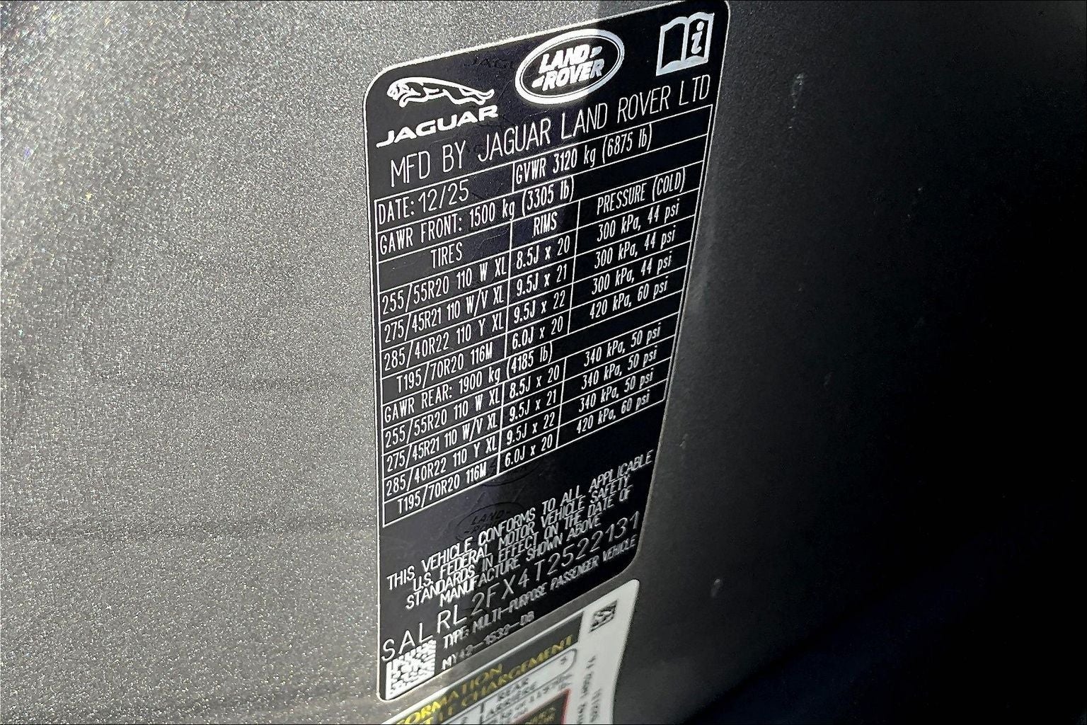 2026 Land Rover Discovery Dynamic SE