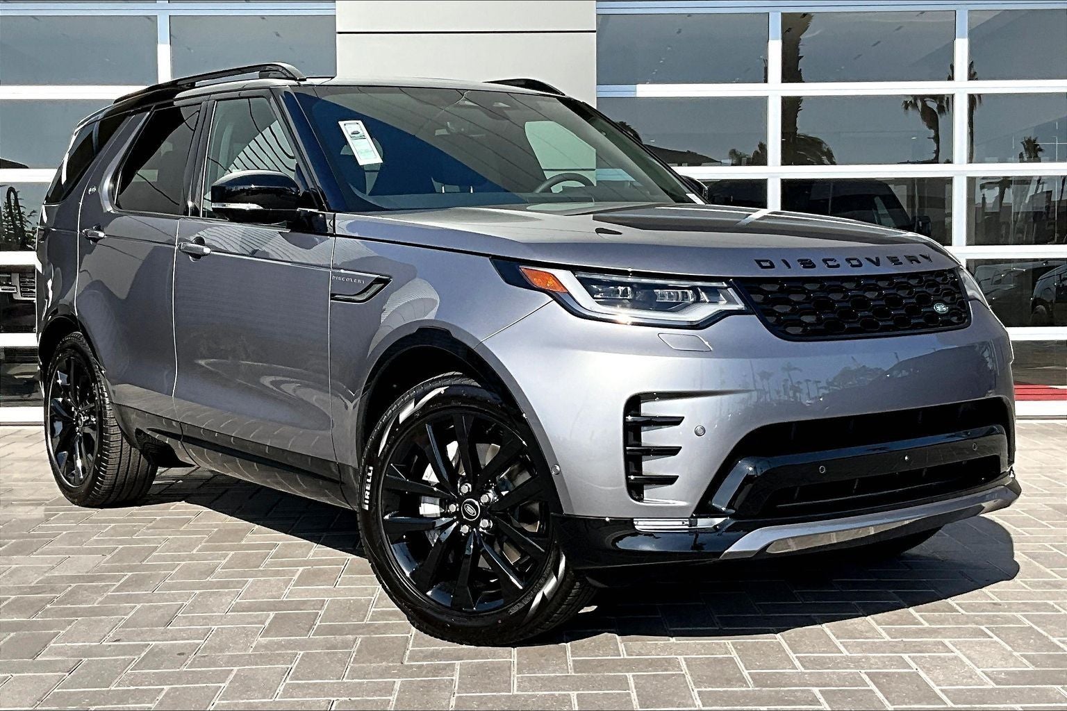 2026 Land Rover Discovery Dynamic SE